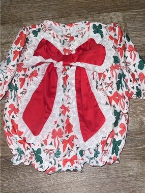 Kids Red & Green Bow-Print One-Piece Romper size 6m